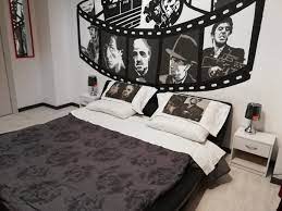 girare film camera da letto