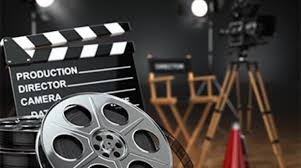 regista di cortometraggio seleziona attori